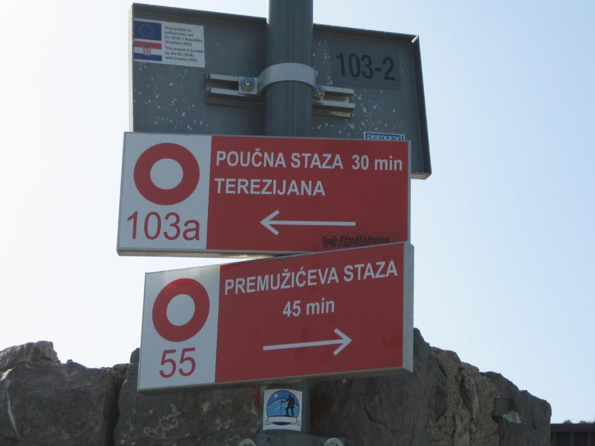 Sobe Za Nocenje Gospic Hotell Eksteriør bilde