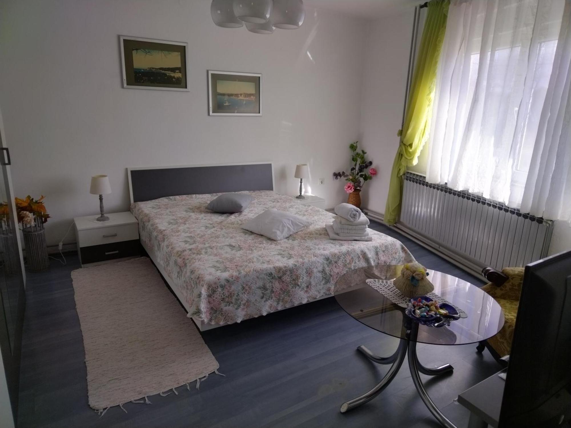 Sobe Za Nocenje Gospic Hotell Eksteriør bilde